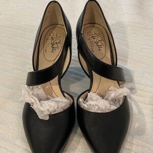 Life Stride Elegant Black Heels